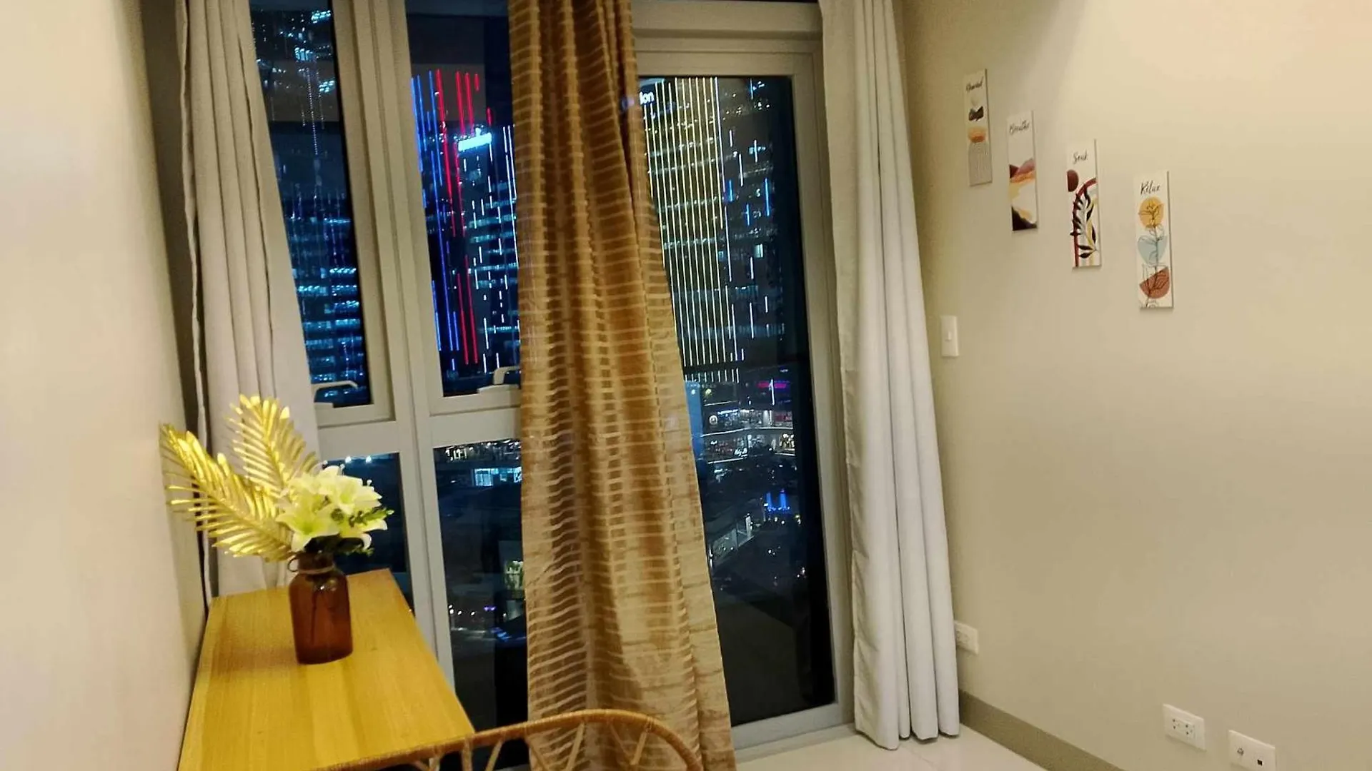 Acngroup 1Br Wbalcony Apartment Manila